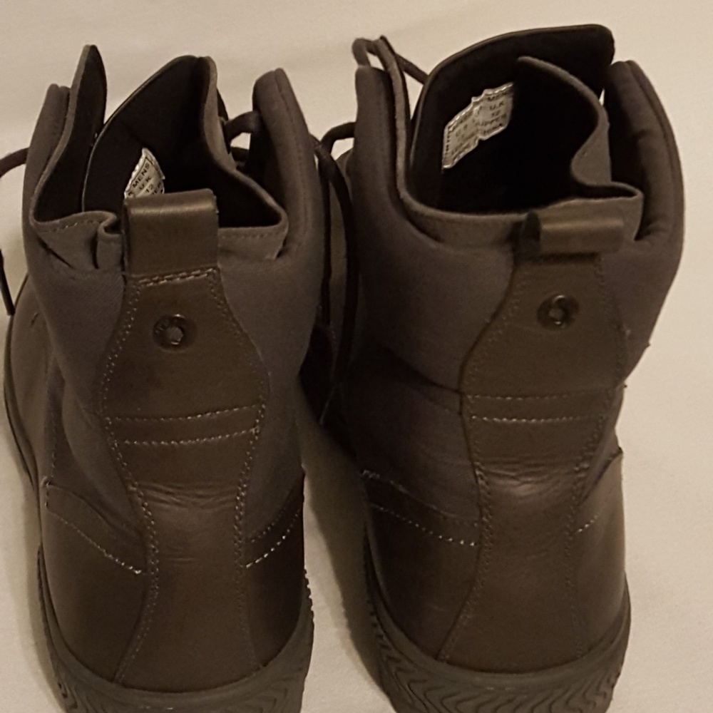 Levis Boots - Picture 2 of 4